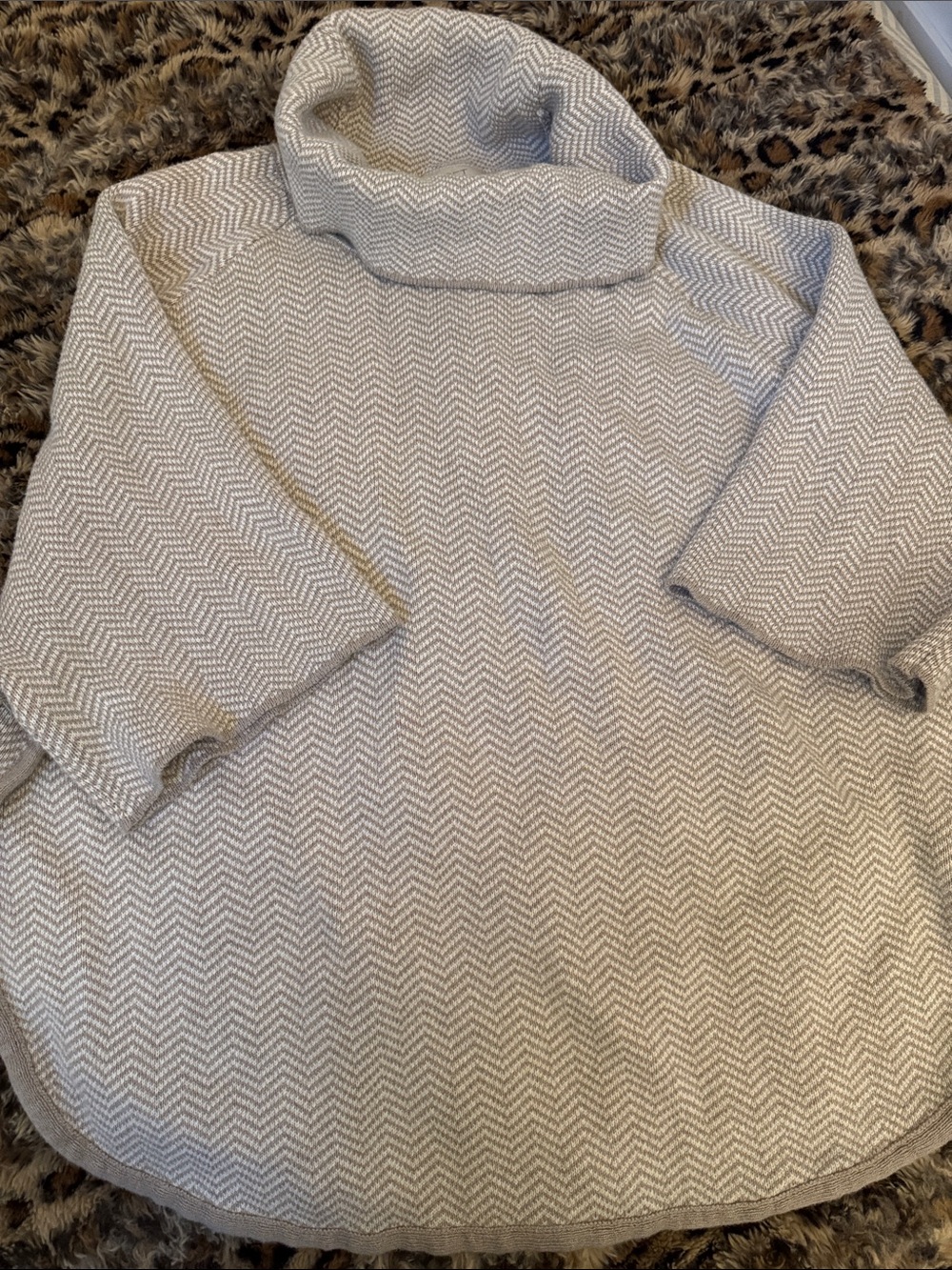 LOFT NWOT Women’s Cream Herringbone Funnel Neck Shirt